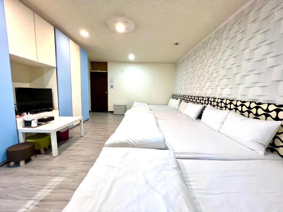 Long House Apartment Taichung Luaran gambar